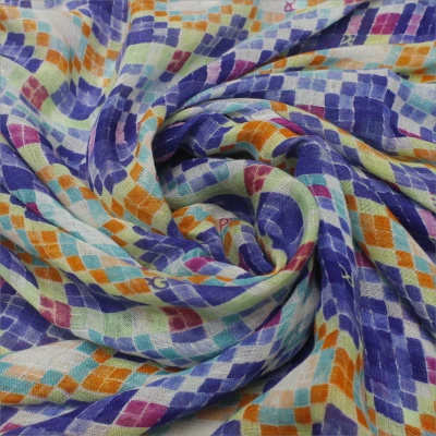 female wool scarf